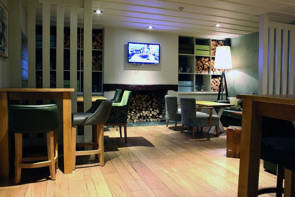 Hotel At Bristol 3*