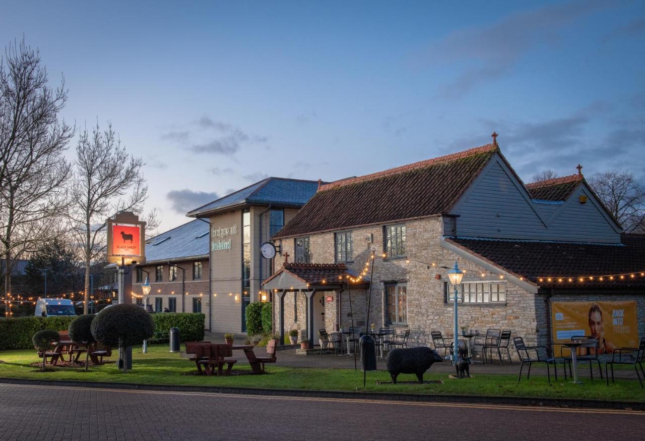 Hotel At